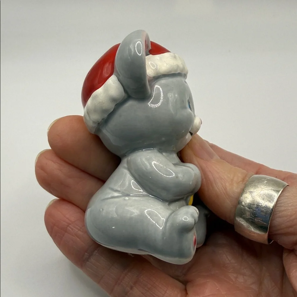 Vintage Russ Berrie Christmas Santa mouse figurine “Jolly Hollydays“
